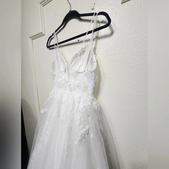 Lulus Height of Love White Embroidered Beaded Backless A-Line Gown Wedding - Picture 13 of 14